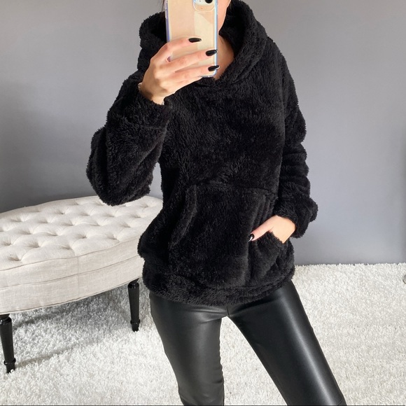 PLYMOUTH in Black - Picture 2 of 4